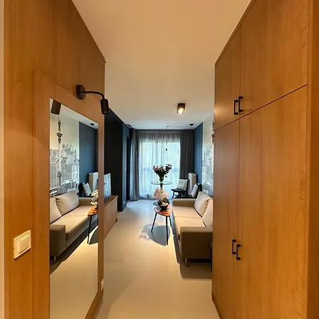 Novu Aparts I דירה